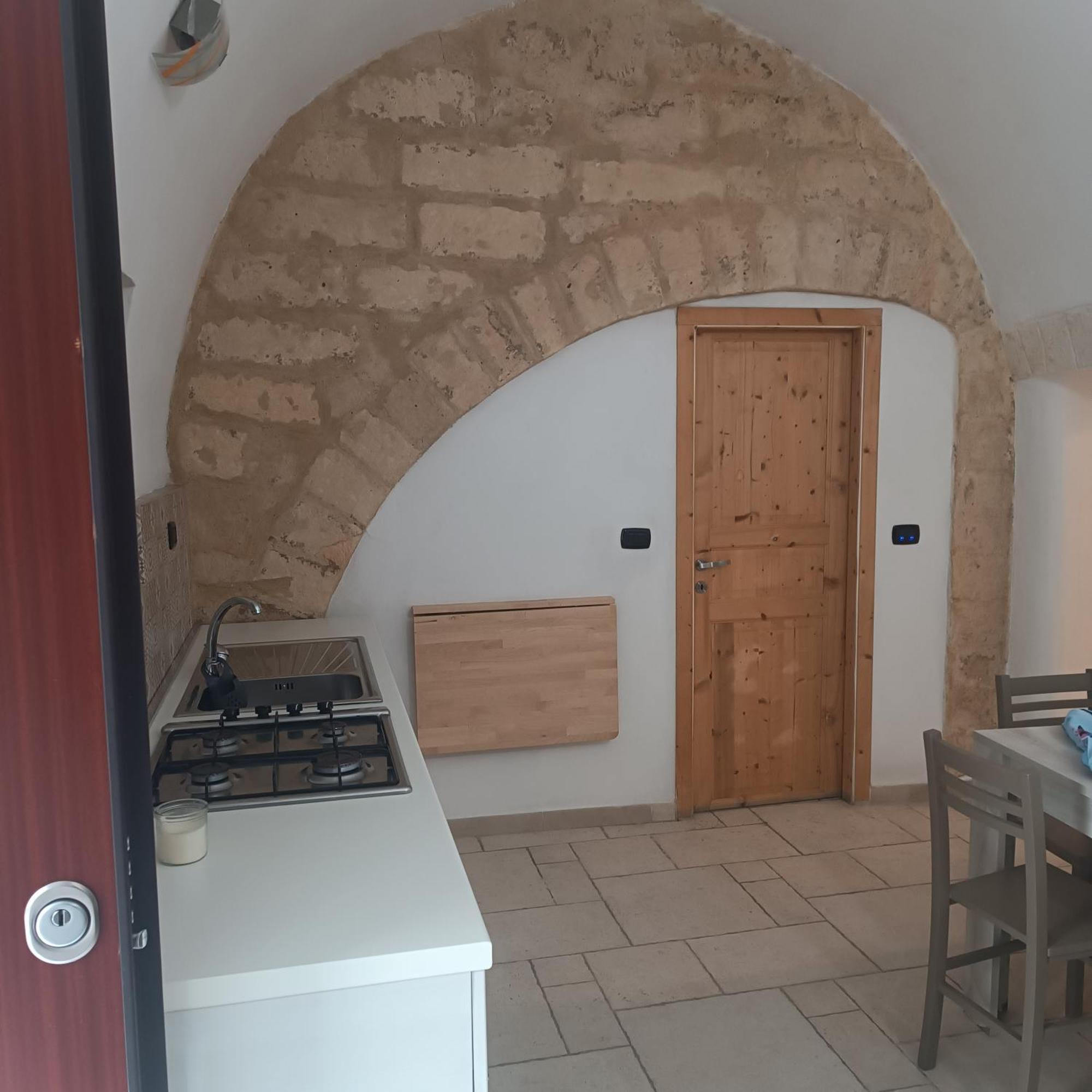Dimora Acqua Di Sale Apartment Bari Exterior photo